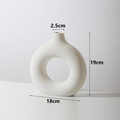 Nordic Donut Vaas – Scandinavisch Design Decoratief Kunstobject